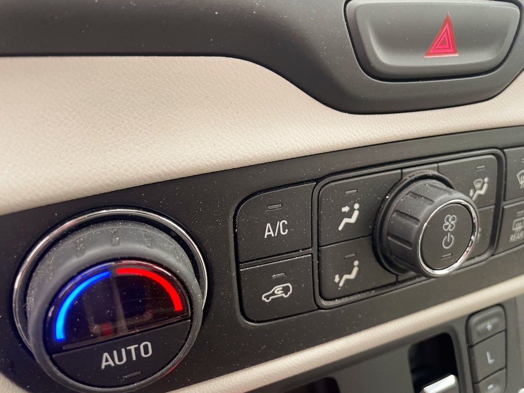 2020 GMC Terrain in St-Jérôme, Quebec - 18 - w1024h768px