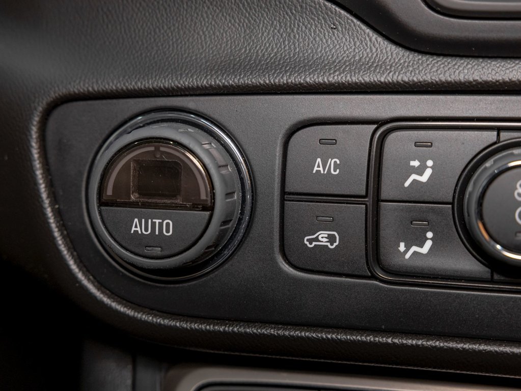 2023 GMC Terrain in St-Jérôme, Quebec - 23 - w1024h768px