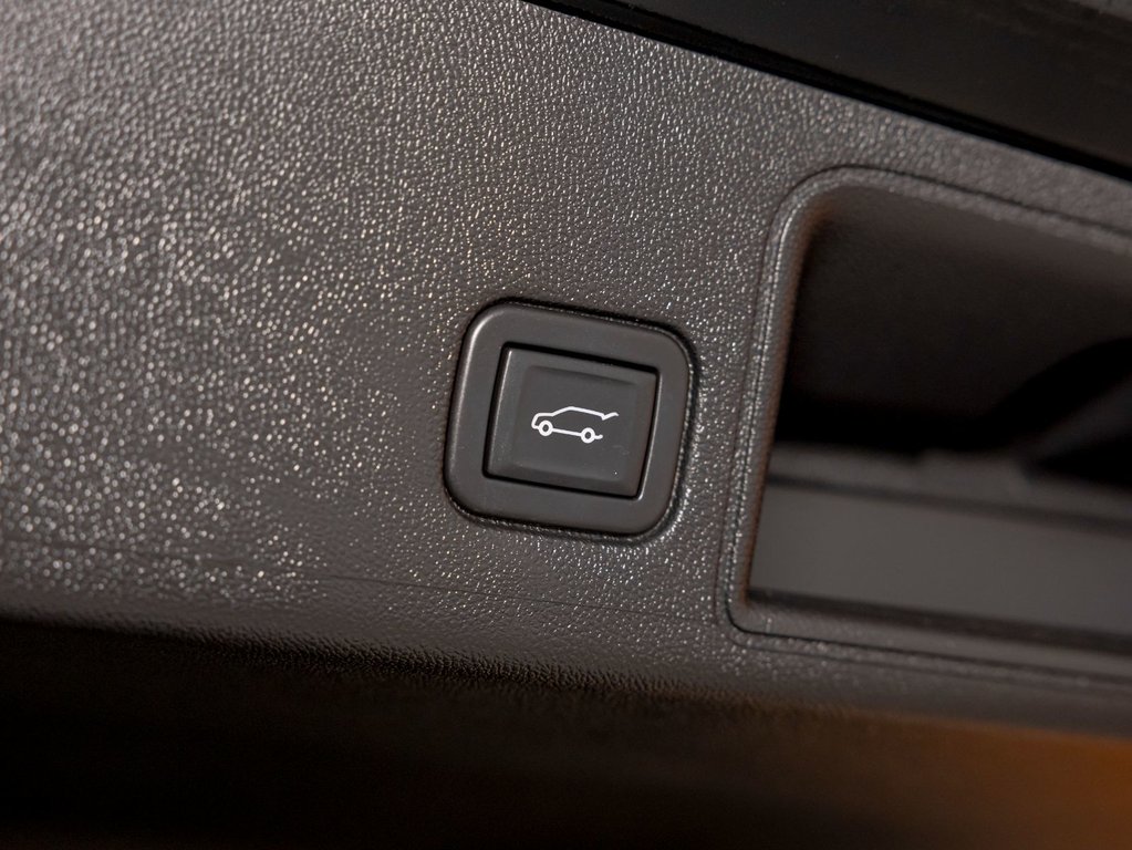 2023 GMC Terrain in St-Jérôme, Quebec - 36 - w1024h768px