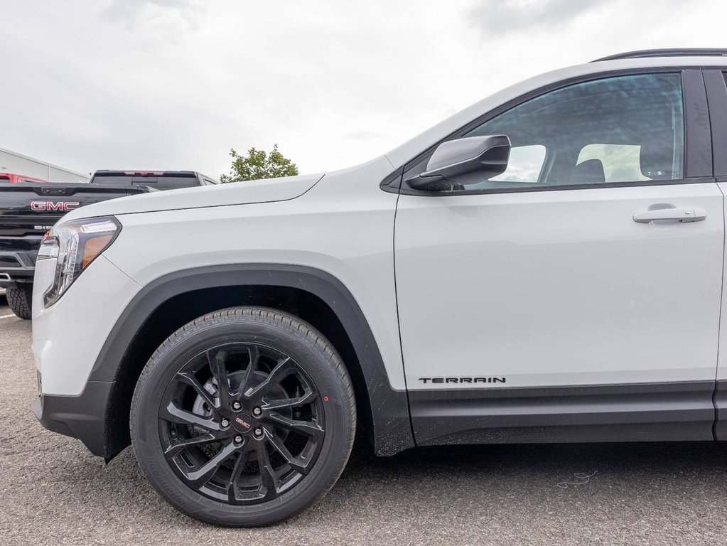 2024 GMC Terrain in St-Jérôme, Quebec - 38 - w1024h768px