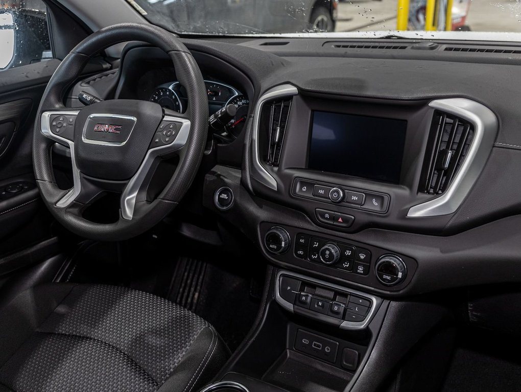 2024 GMC Terrain in St-Jérôme, Quebec - 28 - w1024h768px