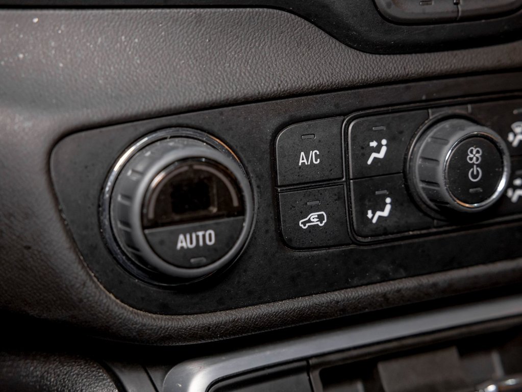 2024 GMC Terrain in St-Jérôme, Quebec - 21 - w1024h768px