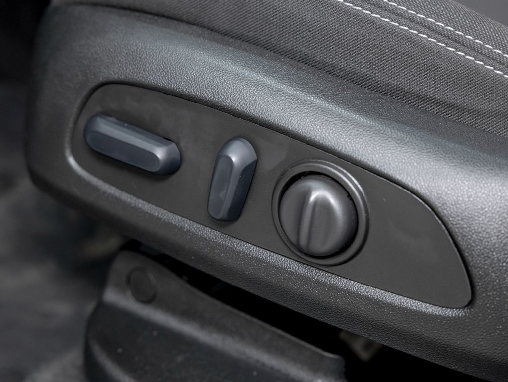 2024 GMC Terrain in St-Jérôme, Quebec - 24 - w1024h768px