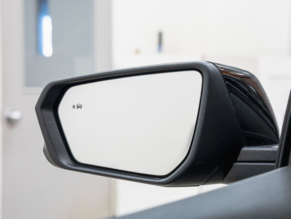 2024 GMC Terrain in St-Jérôme, Quebec - 37 - w1024h768px