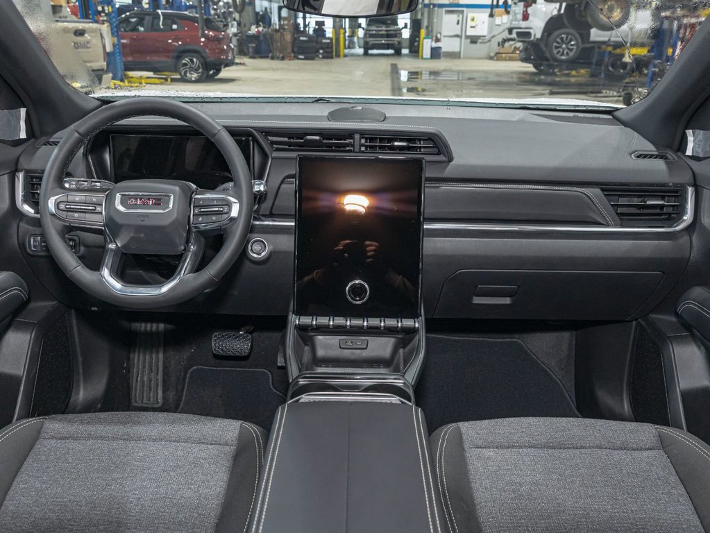 2026 GMC Terrain in St-Jérôme, Quebec - 4 - w1024h768px