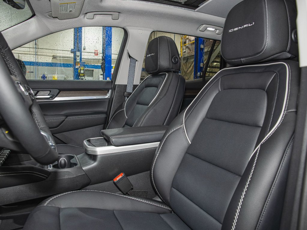 2026 GMC Terrain in St-Jérôme, Quebec - 11 - w1024h768px