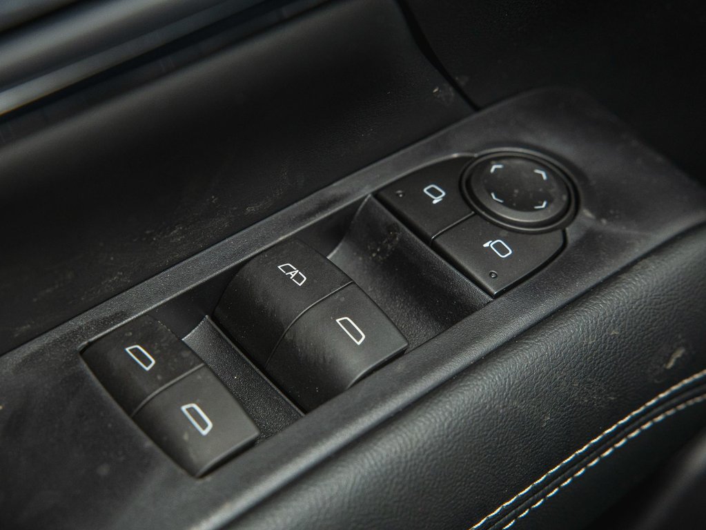 2026 GMC Terrain in St-Jérôme, Quebec - 25 - w1024h768px