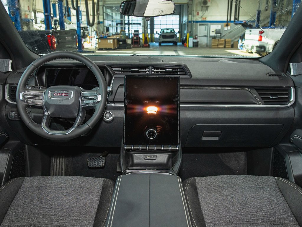 2026 GMC Terrain in St-Jérôme, Quebec - 4 - w1024h768px