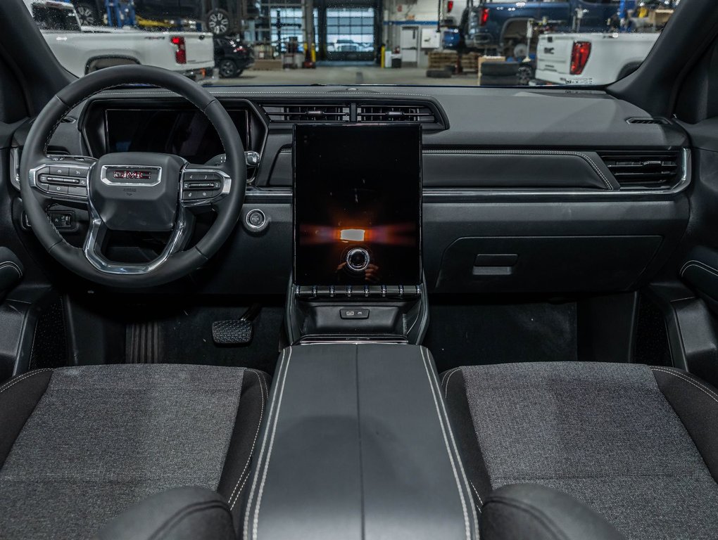 2026 GMC Terrain in St-Jérôme, Quebec - 4 - w1024h768px