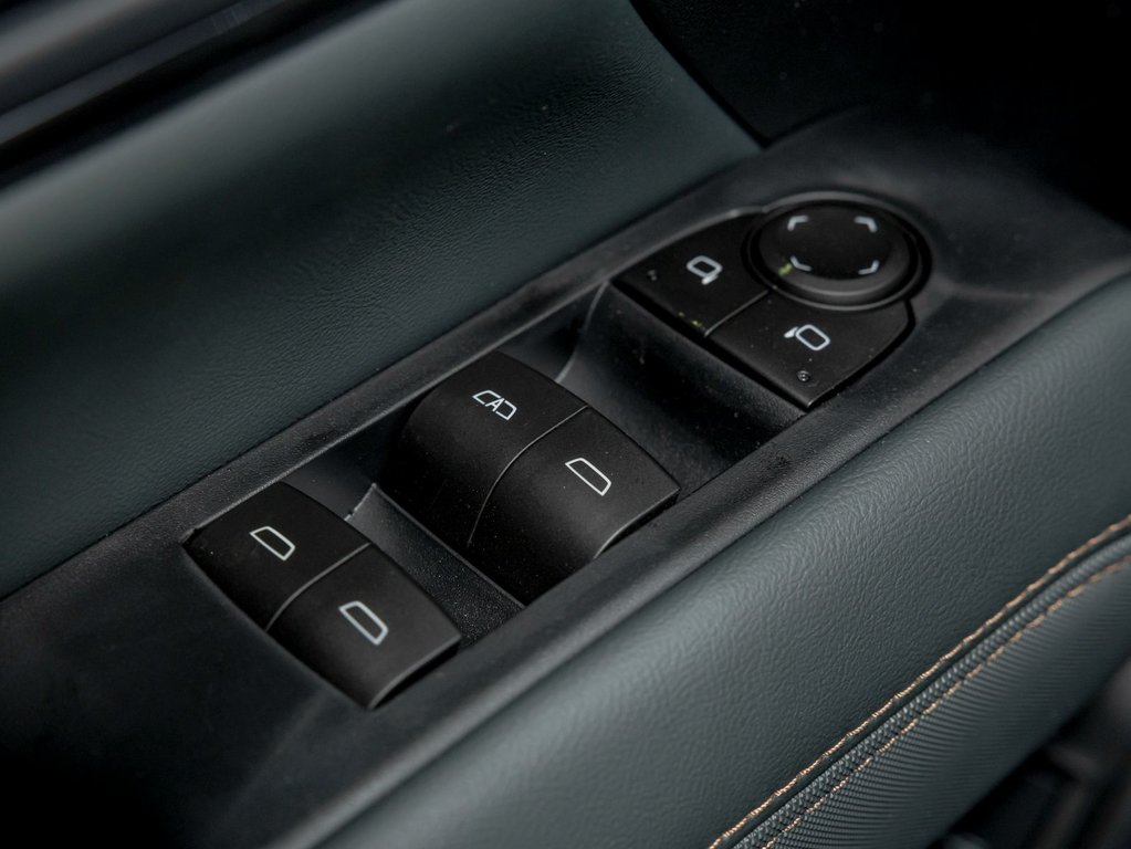 2026 GMC Terrain in St-Jérôme, Quebec - 25 - w1024h768px