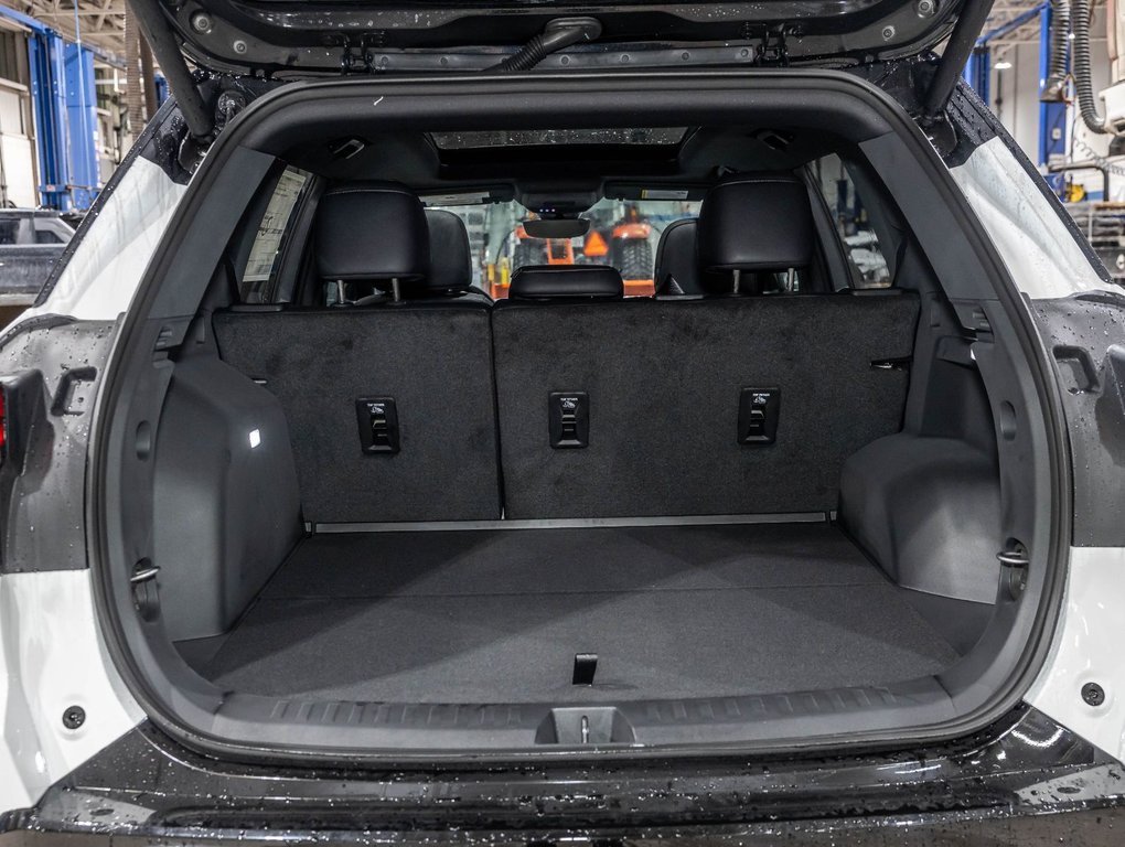 2026 GMC Terrain in St-Jérôme, Quebec - 30 - w1024h768px