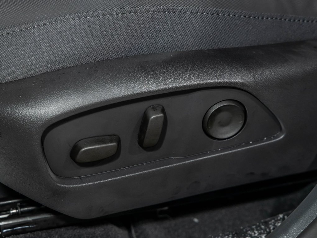 2026 GMC Terrain in St-Jérôme, Quebec - 25 - w1024h768px