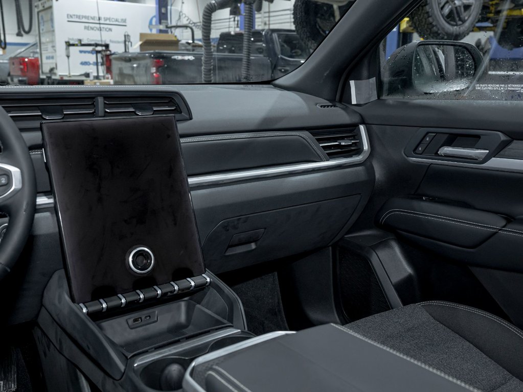 2026 GMC Terrain in St-Jérôme, Quebec - 19 - w1024h768px