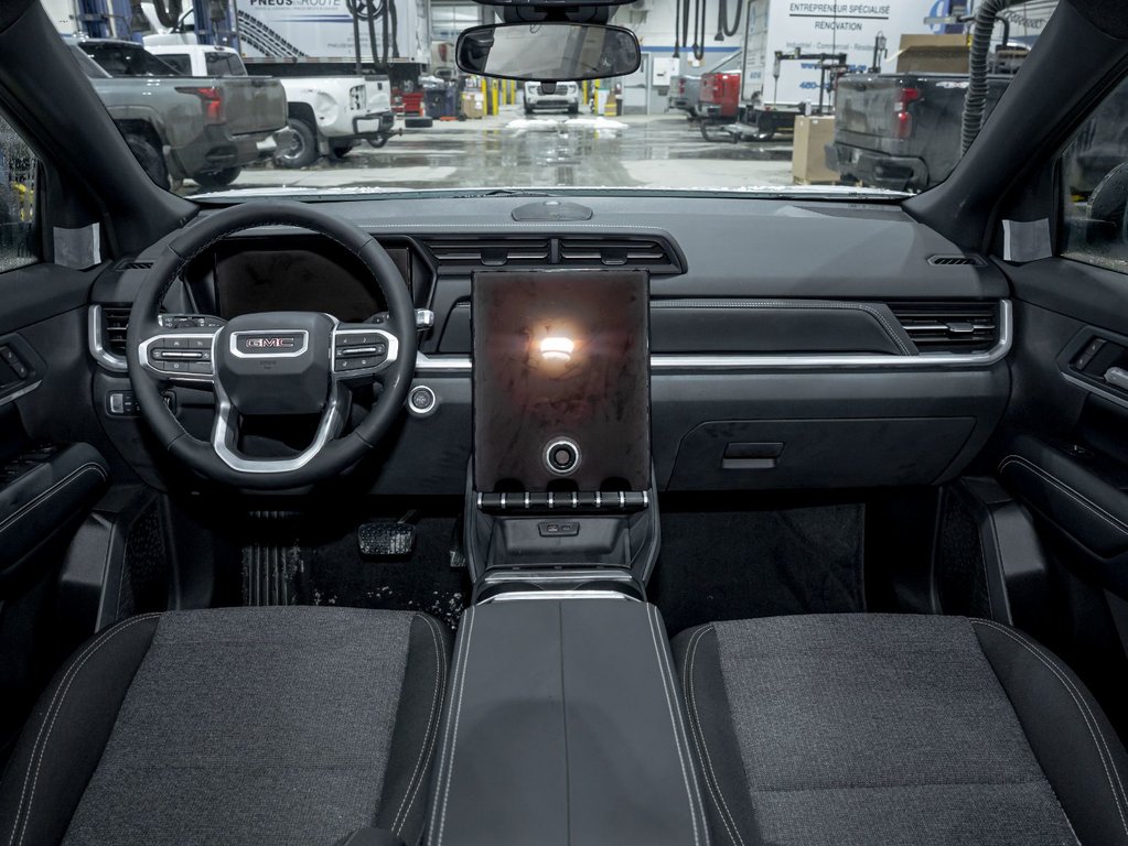 2026 GMC Terrain in St-Jérôme, Quebec - 4 - w1024h768px