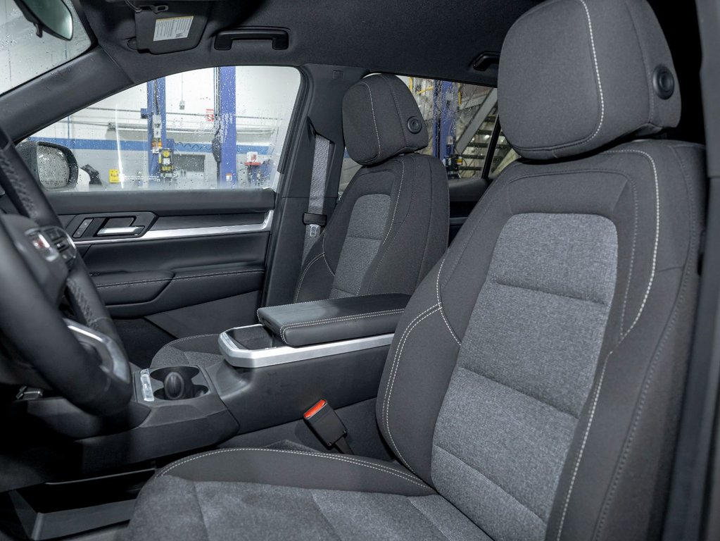 2026 GMC Terrain in St-Jérôme, Quebec - 11 - w1024h768px