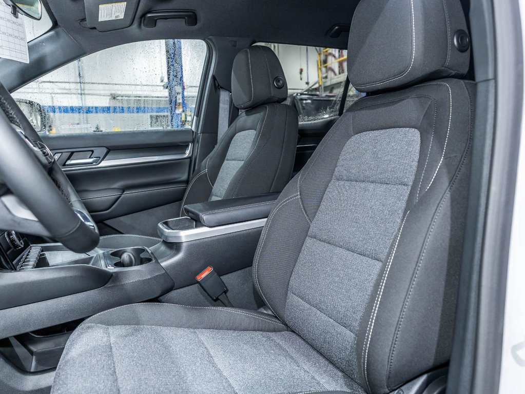2026 GMC Terrain in St-Jérôme, Quebec - 11 - w1024h768px