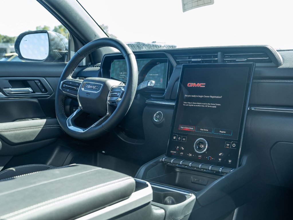 2027 GMC Terrain in St-Jérôme, Quebec - 26 - w1024h768px