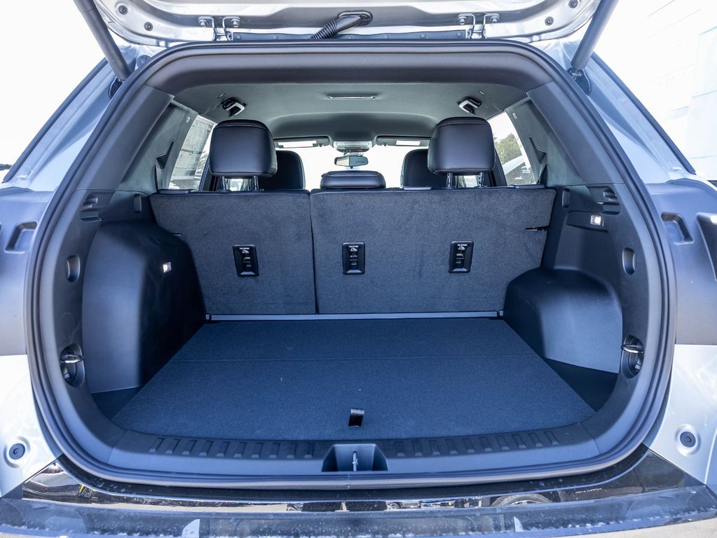 2027 GMC Terrain in St-Jérôme, Quebec - 27 - w1024h768px