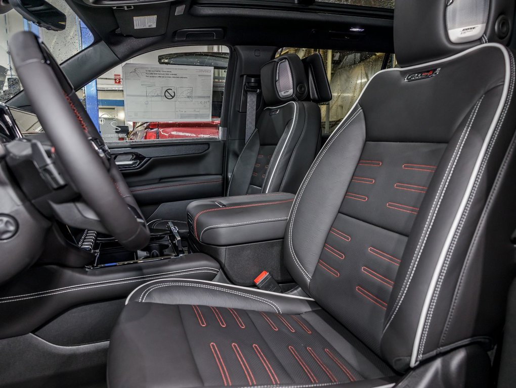 2025 GMC Yukon XL in St-Jérôme, Quebec - 11 - w1024h768px
