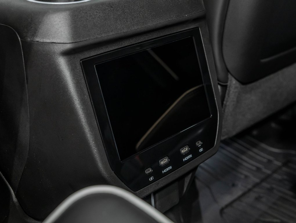 2026 GMC Yukon XL in St-Jérôme, Quebec - 32 - w1024h768px