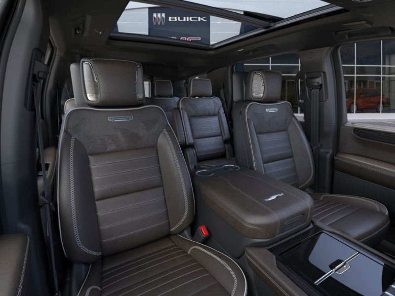 2025 GMC Yukon in St-Jérôme, Quebec - 16 - w1024h768px