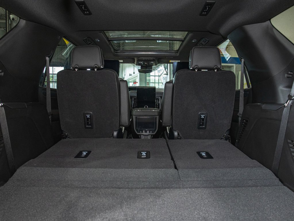 2025 GMC Yukon in St-Jérôme, Quebec - 35 - w1024h768px