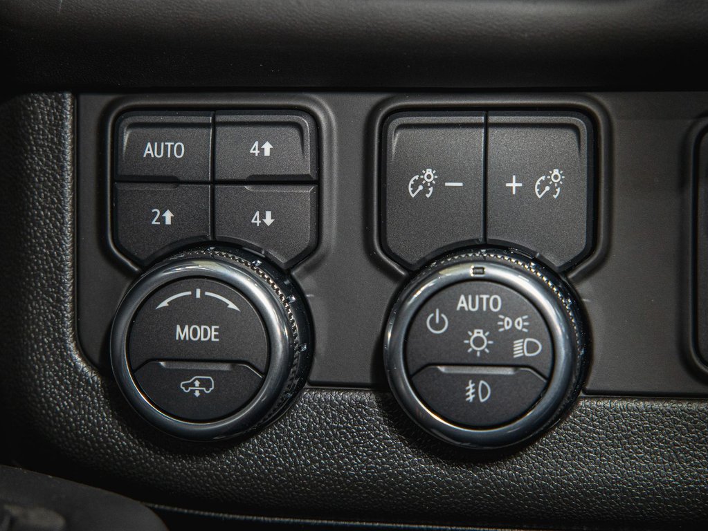 2025 GMC Yukon in St-Jérôme, Quebec - 26 - w1024h768px