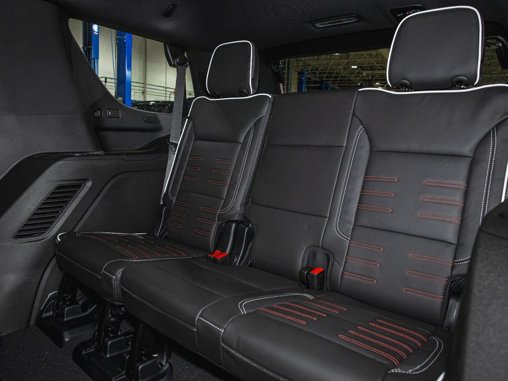 2025 GMC Yukon in St-Jérôme, Quebec - 33 - w1024h768px