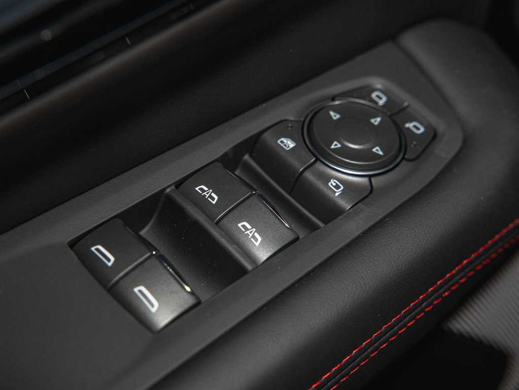 2025 GMC Yukon in St-Jérôme, Quebec - 28 - w1024h768px