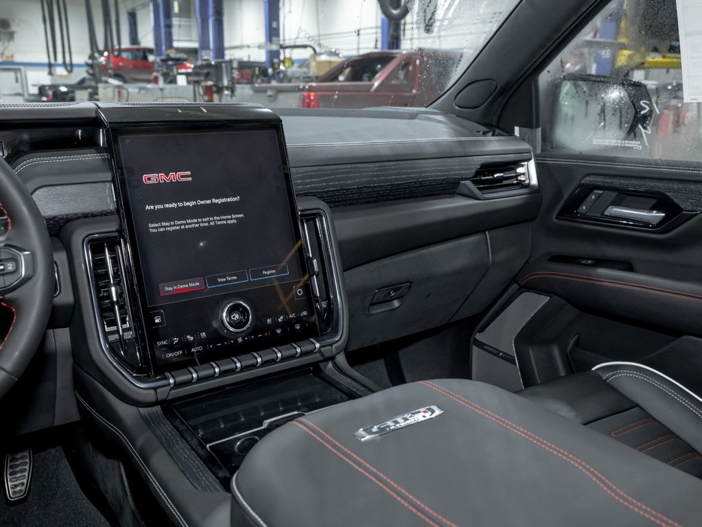 2026 GMC Yukon in St-Jérôme, Quebec - 22 - w1024h768px