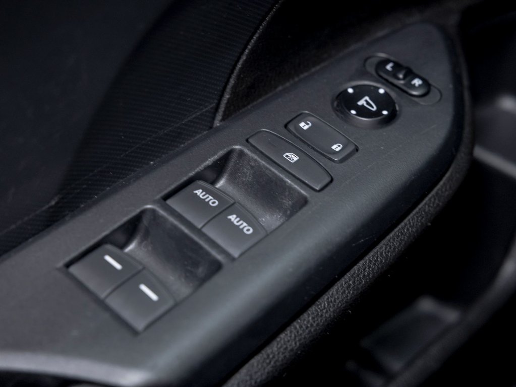 2017 Honda Civic in St-Jérôme, Quebec - 23 - w1024h768px