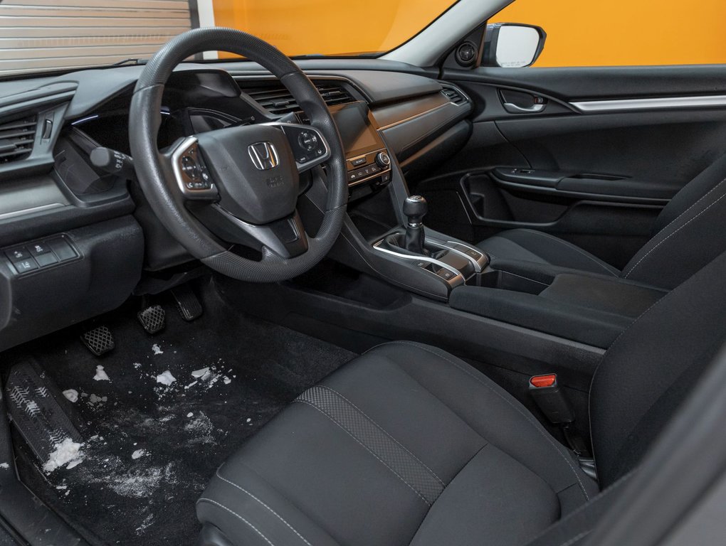 2019 Honda Civic in St-Jérôme, Quebec - 2 - w1024h768px