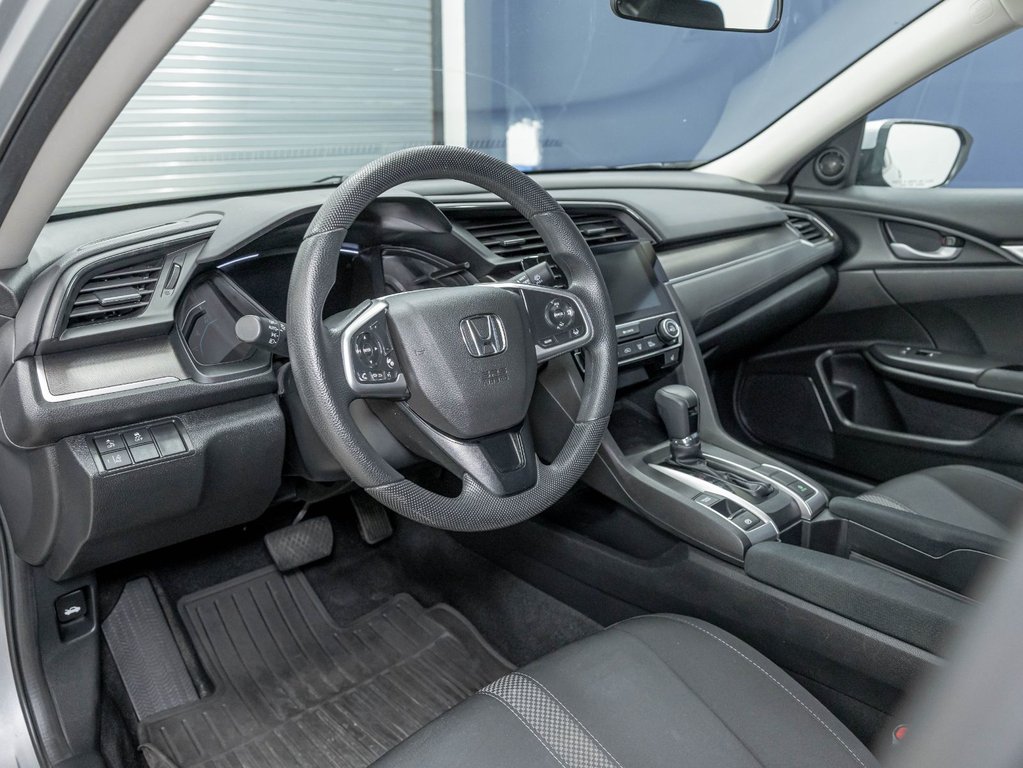 Honda Civic  2021 à St-Jérôme, Québec - 2 - w1024h768px