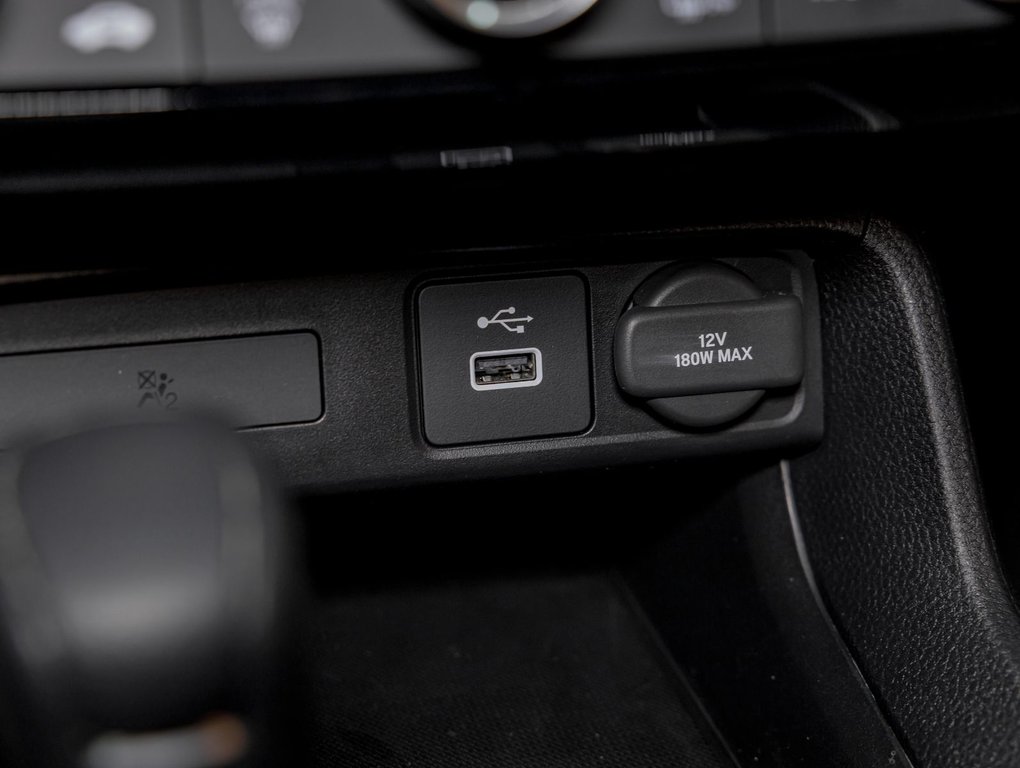2022 Honda Civic in St-Jérôme, Quebec - 25 - w1024h768px