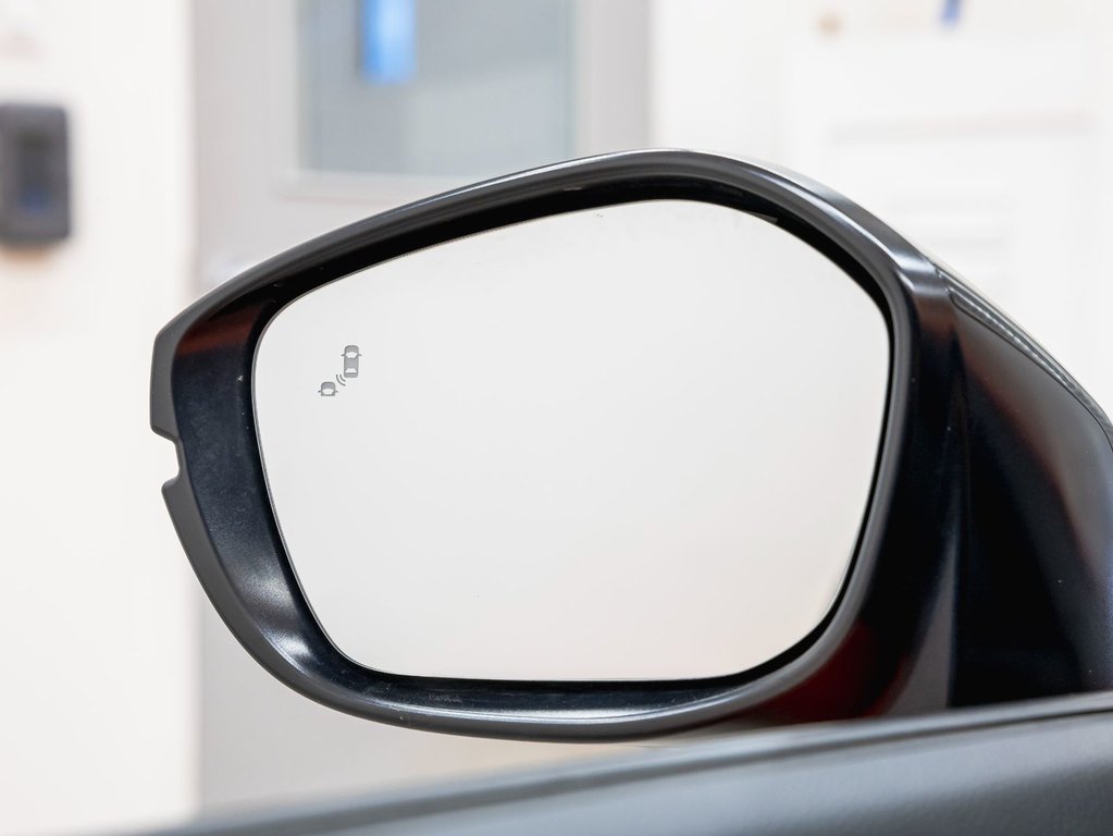 2023 Honda Civic in St-Jérôme, Quebec - 35 - w1024h768px