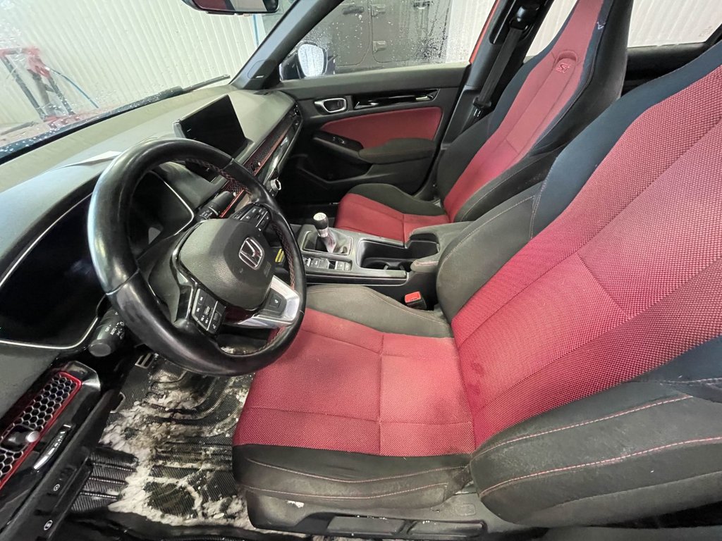 2023 Honda Civic in St-Jérôme, Quebec - 4 - w1024h768px