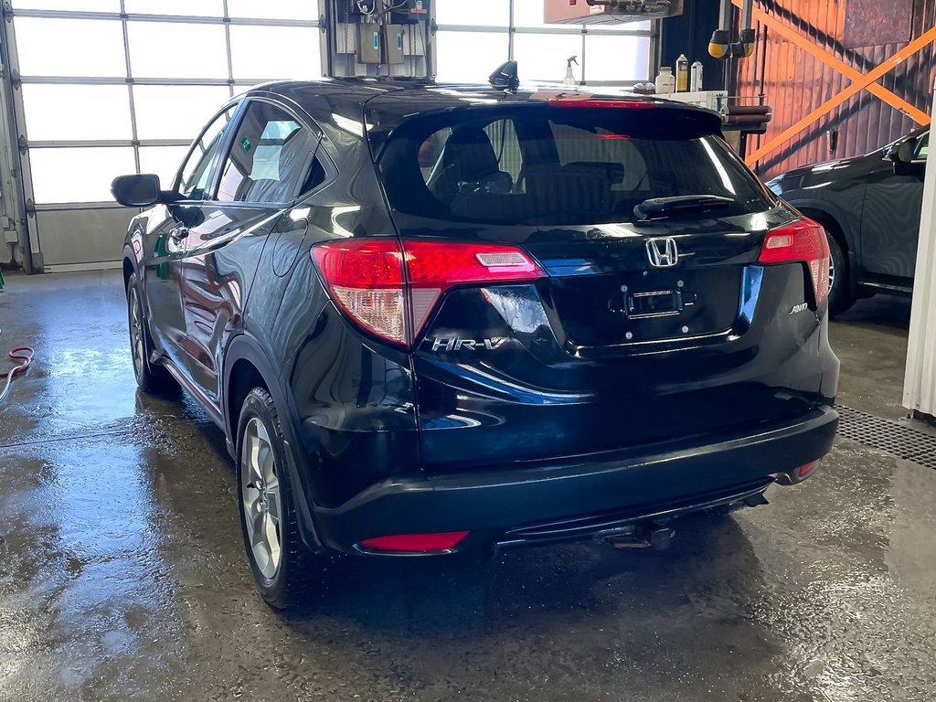 2017 Honda HR-V in St-Jérôme, Quebec - 6 - w1024h768px