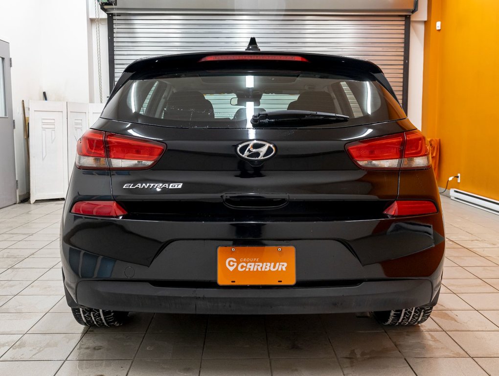 2018 Hyundai Elantra GT in St-Jérôme, Quebec - 8 - w1024h768px