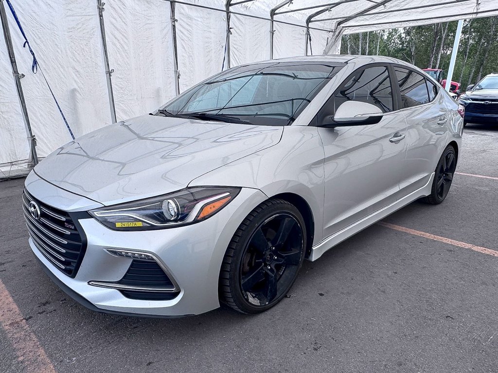 2017 Hyundai Elantra in St-Jérôme, Quebec - 1 - w1024h768px