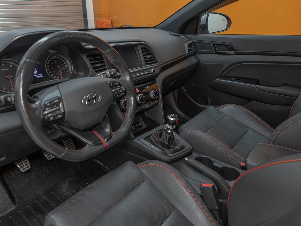 Hyundai Elantra  2019 à St-Jérôme, Québec - 2 - w1024h768px