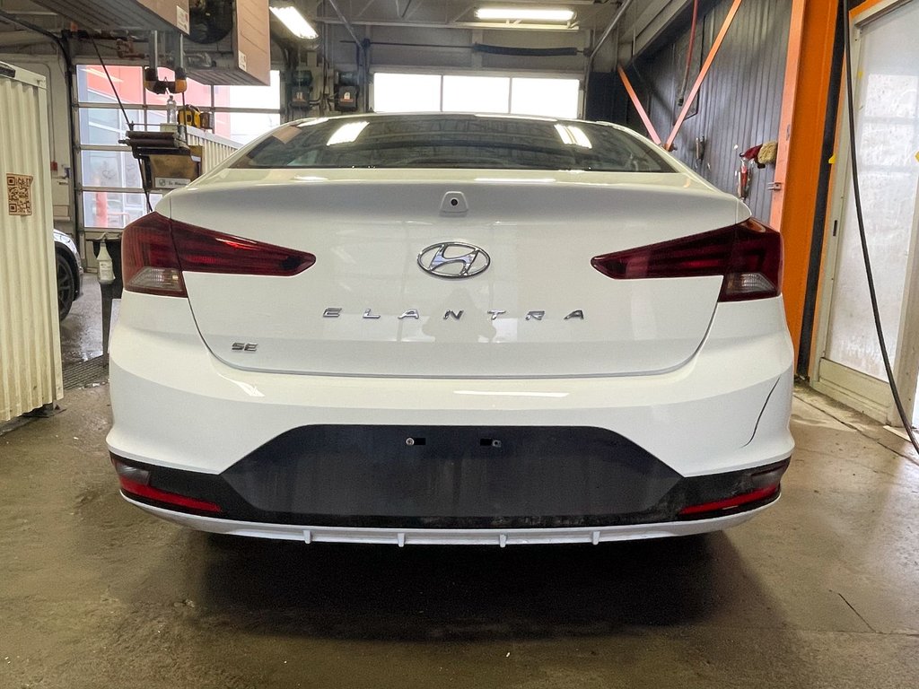 Hyundai Elantra  2020 à St-Jérôme, Québec - 6 - w1024h768px