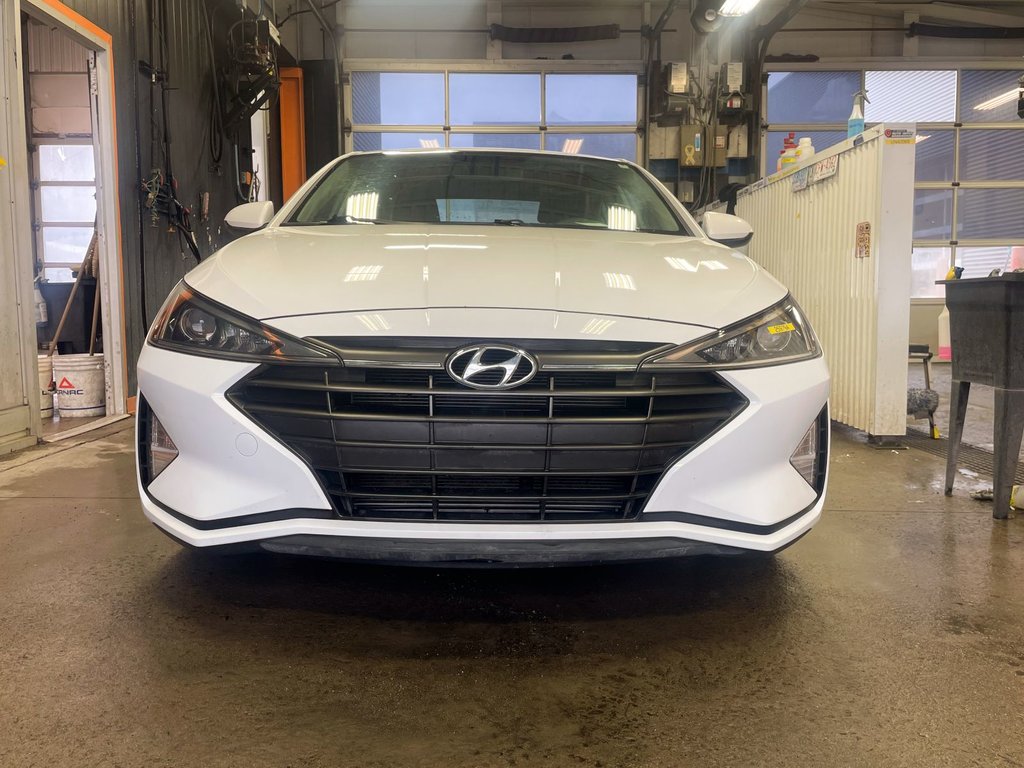 2020 Hyundai Elantra in St-Jérôme, Quebec - 4 - w1024h768px