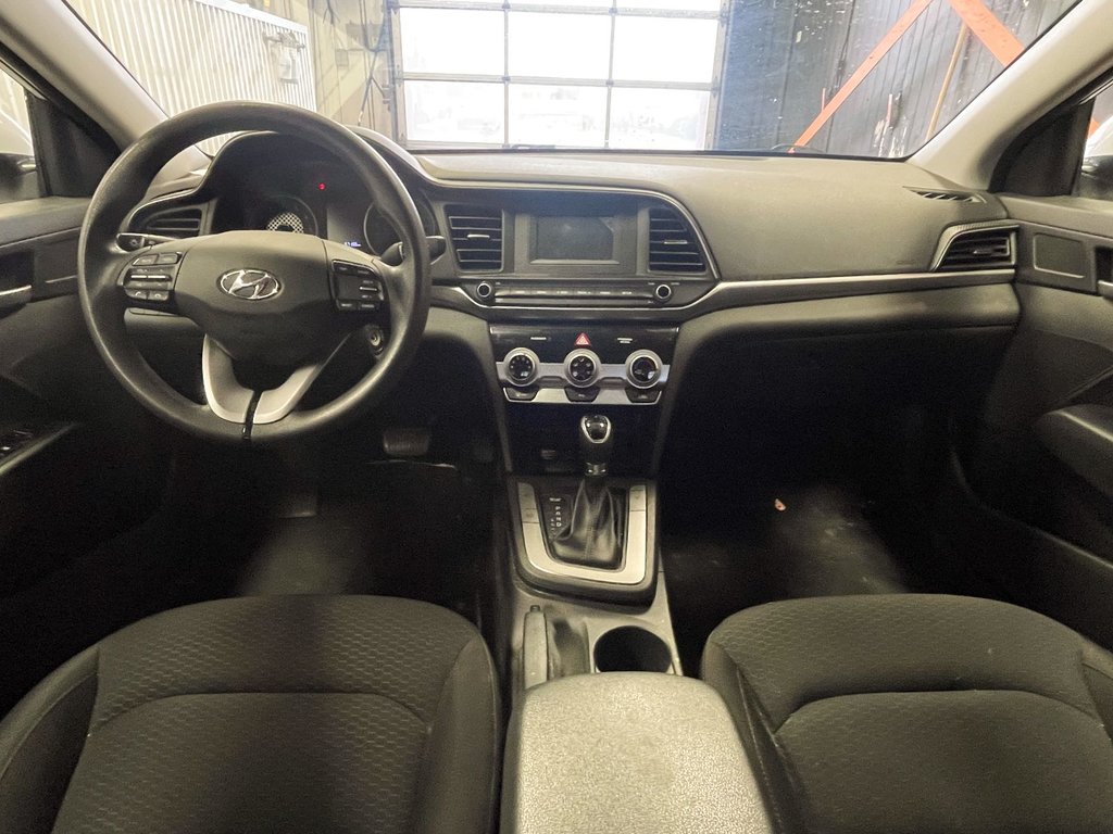 2020 Hyundai Elantra in St-Jérôme, Quebec - 10 - w1024h768px