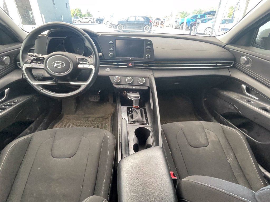 Hyundai Elantra  2021 à St-Jérôme, Québec - 10 - w1024h768px