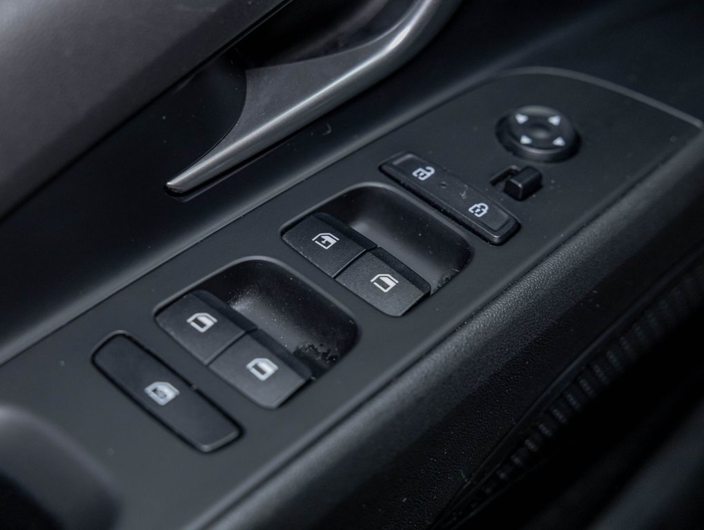 2024 Hyundai Elantra in St-Jérôme, Quebec - 22 - w1024h768px