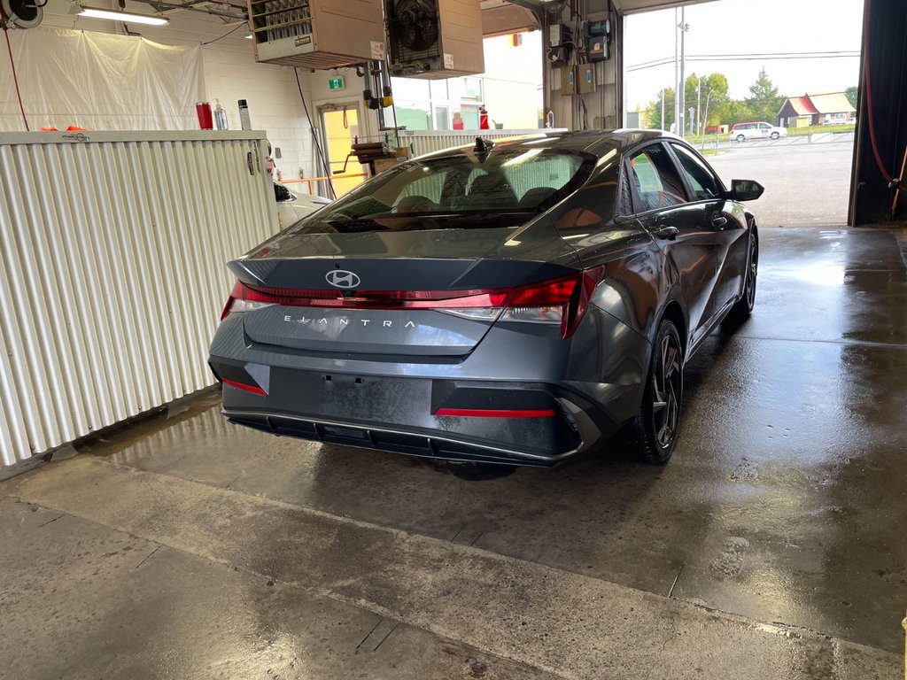 Hyundai Elantra  2025 à St-Jérôme, Québec - 10 - w1024h768px