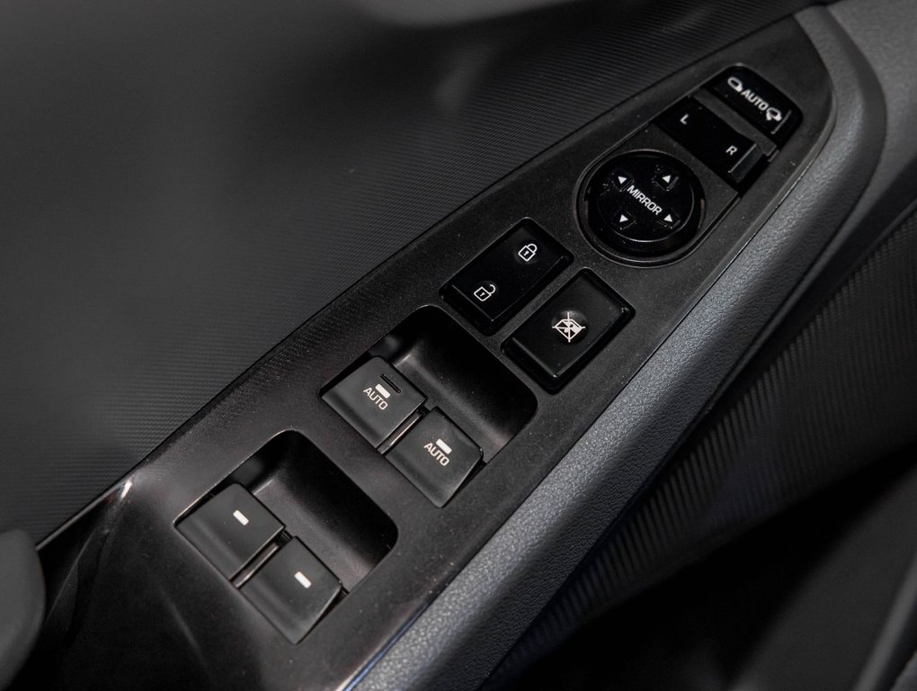 Hyundai Ioniq Electric  2019 à St-Jérôme, Québec - 26 - w1024h768px