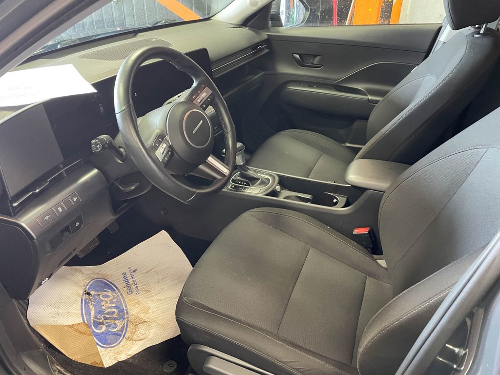 Hyundai Kona  2024 à St-Jérôme, Québec - 3 - w1024h768px