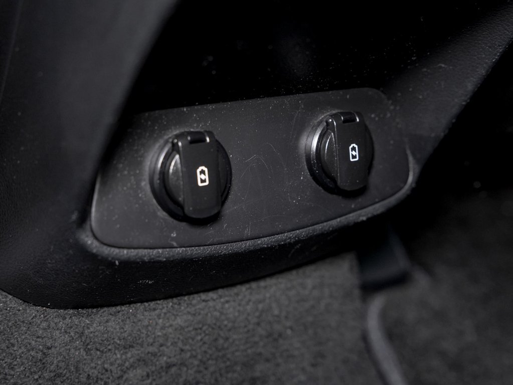 Hyundai Santa Fe  2019 à St-Jérôme, Québec - 25 - w1024h768px