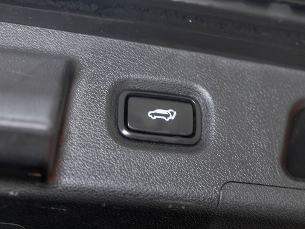 2020 Hyundai Santa Fe in St-Jérôme, Quebec - 35 - w1024h768px